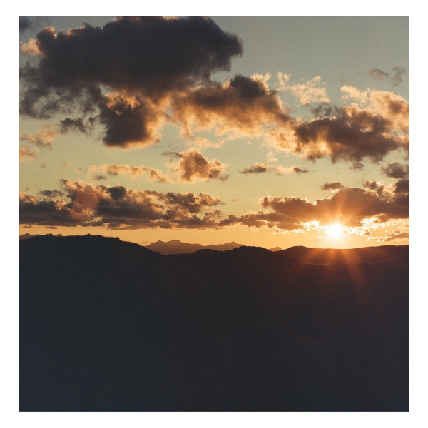 SUNSET ON PASS 600x600 c -
